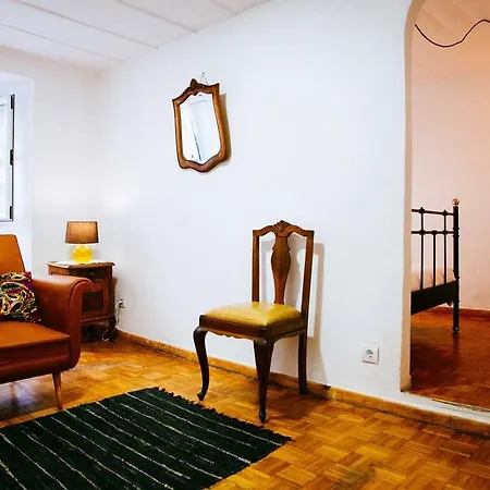 Vintage & In Bairro Alto, *